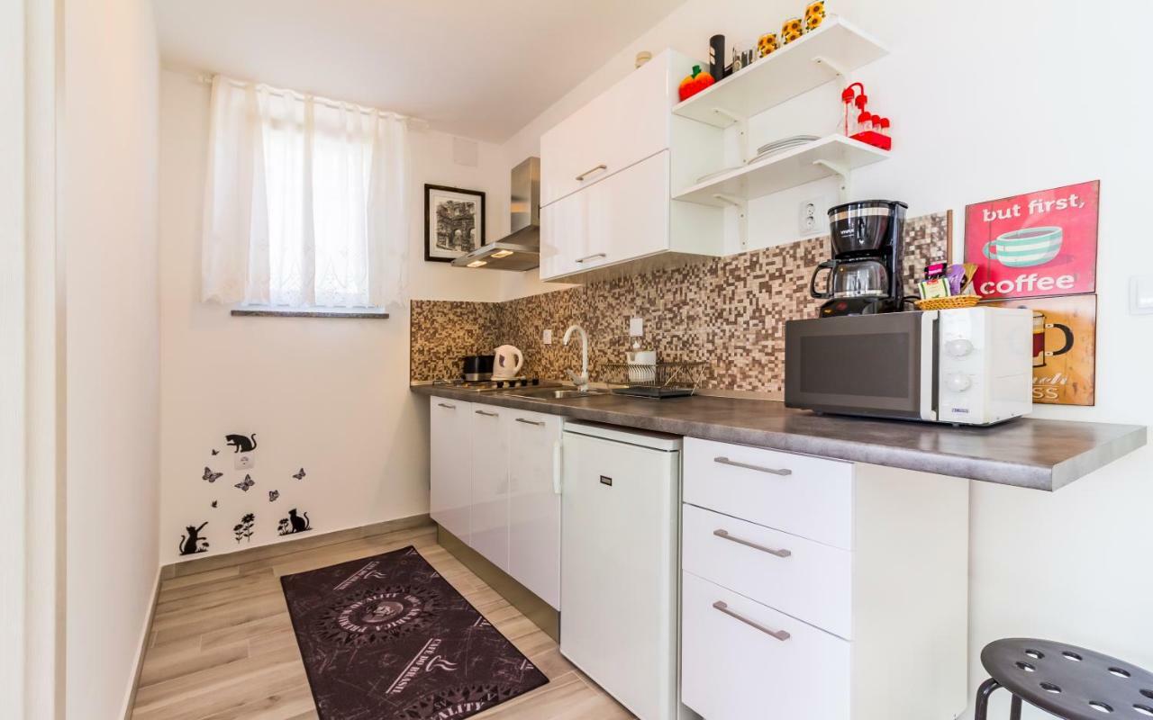 Apartment Mika プーラ エクステリア 写真