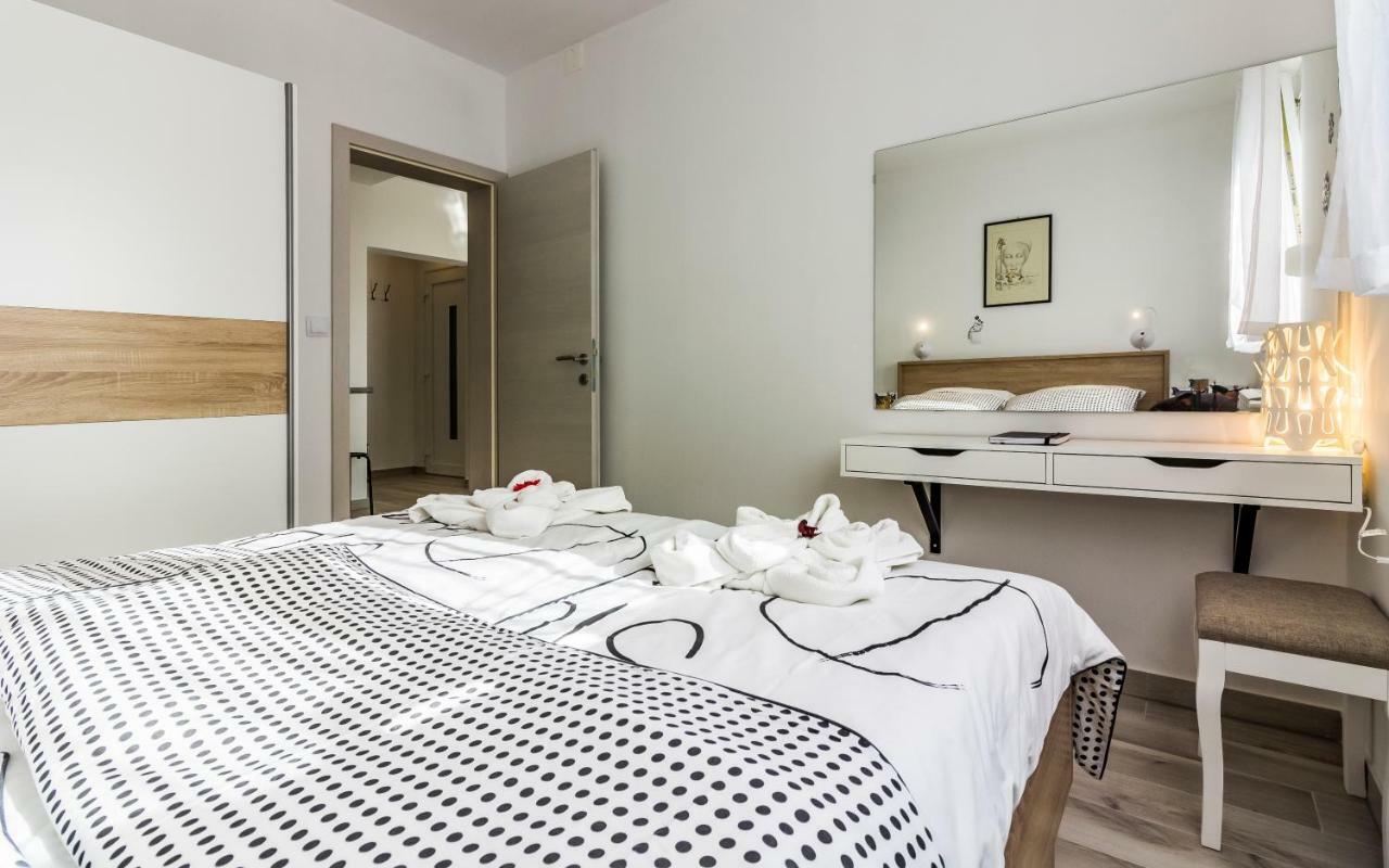 Apartment Mika プーラ エクステリア 写真